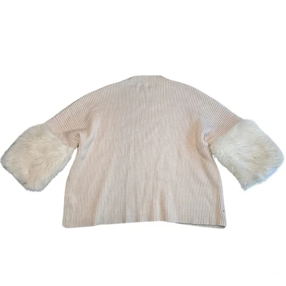 Fate Cream Cropped Sweater with Faux Fur Trim - Picture 2 of 5